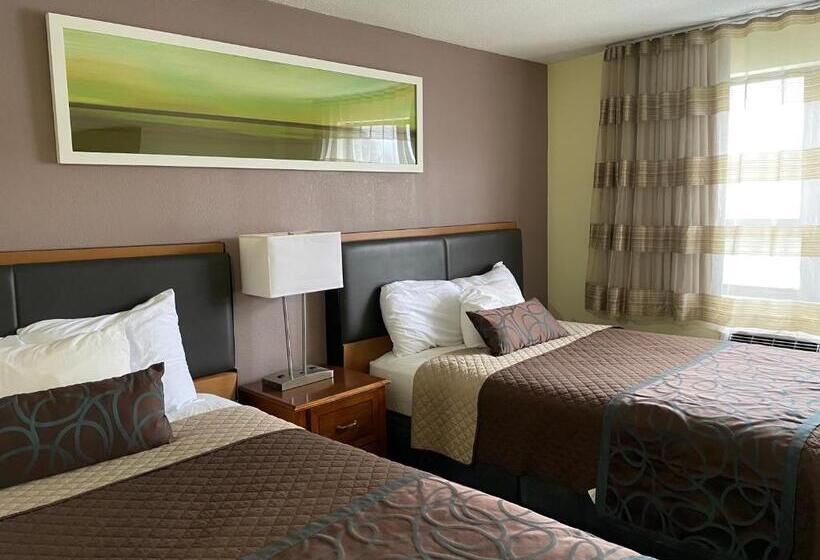 Номер Стандарт 2 Двуспальные Кровати, Lakeside Inn