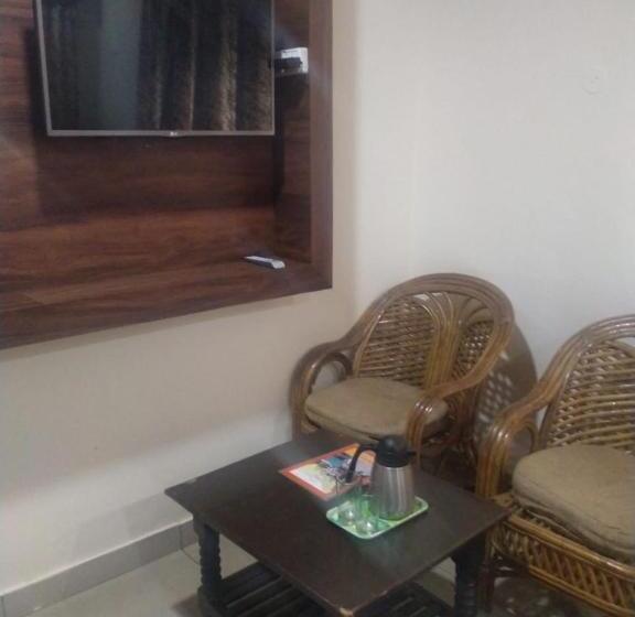 발코니 디럭스 룸, Vella Marina Group Of Hotel Ravine