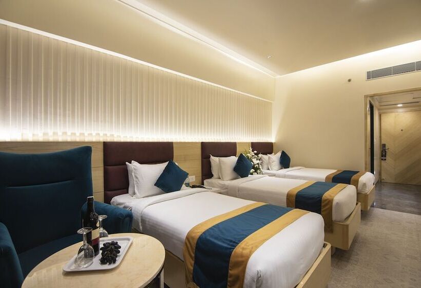 اتاق اجرایی سه نفره, Ziona Luxurious