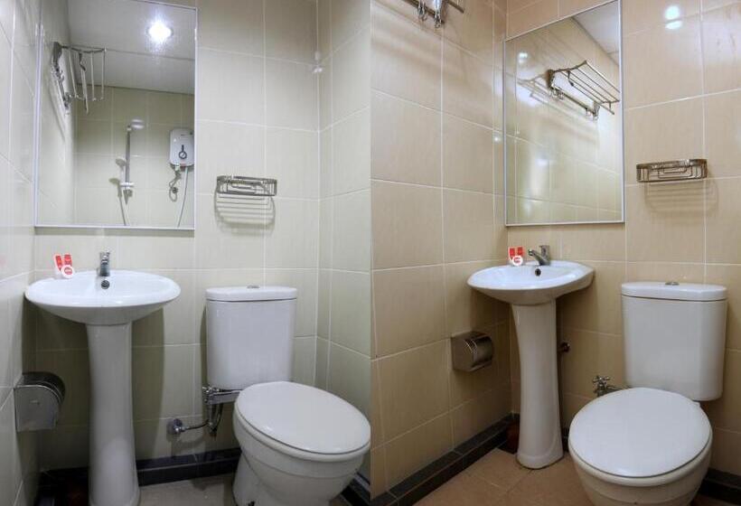اتاق لوکس با تخت بزرگ, Oyo 44054 Holiday Mansion Inn