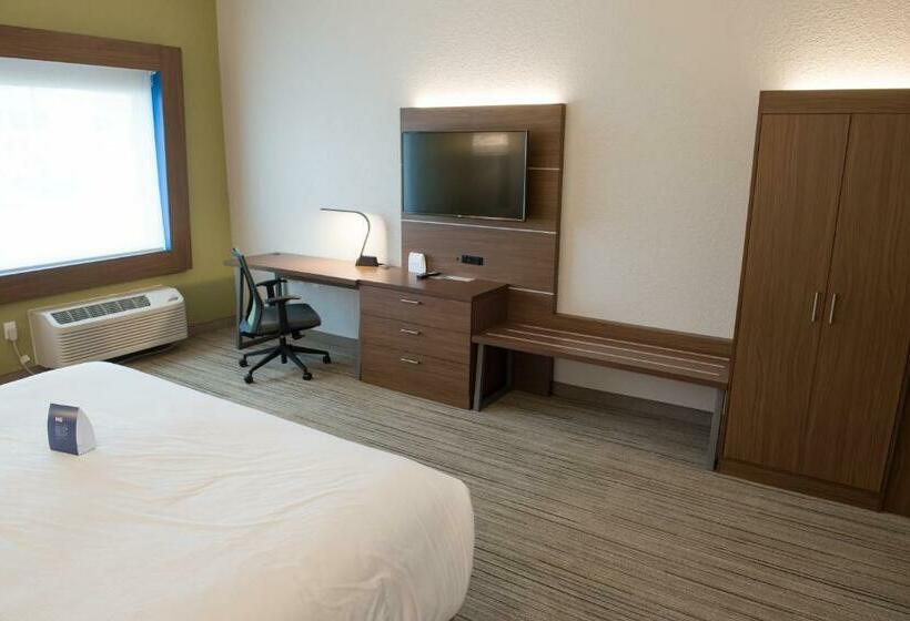 Люкс Кровать Кинг, Holiday Inn Express & Suites   Warsaw   E Center, An Ihg