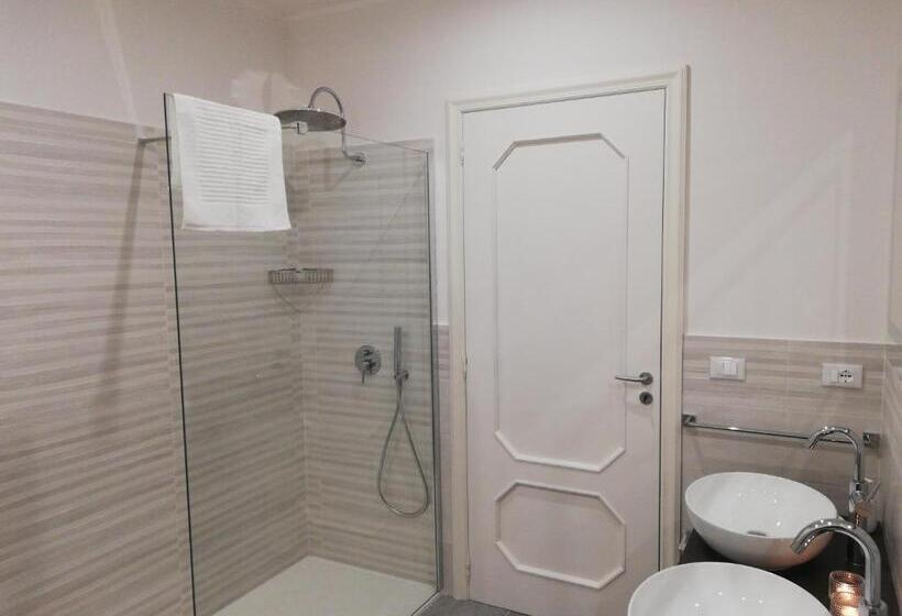 Номер Стандарт с Балконом, Kaloneiro Guest House