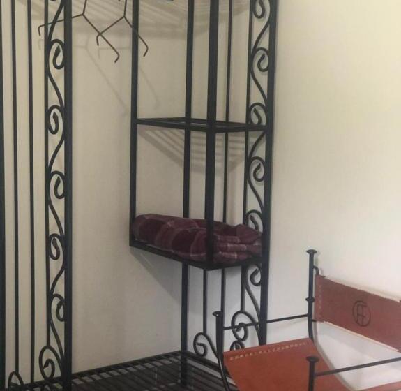 스탠다드 룸, Hostal Los Faroles Chicoana