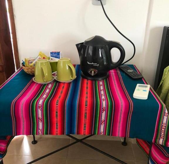 스탠다드 트리플 룸, Hostal Los Faroles Chicoana