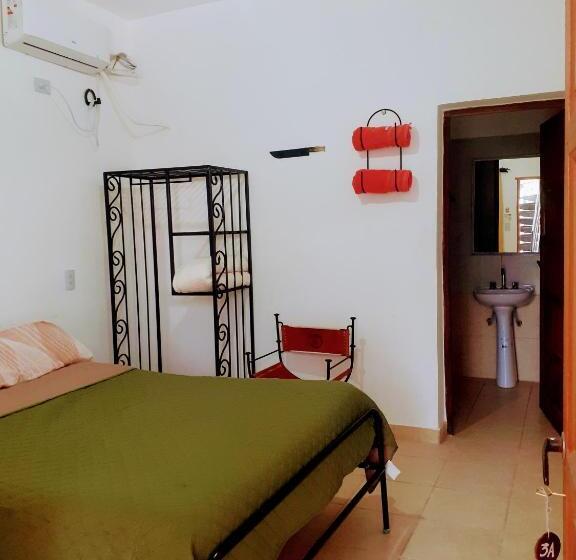 스탠다드 룸, Hostal Los Faroles Chicoana