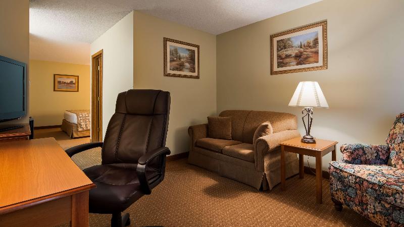 Люкс Кровать Кинг, Surestay Plus Hotel By Best Western Poteau