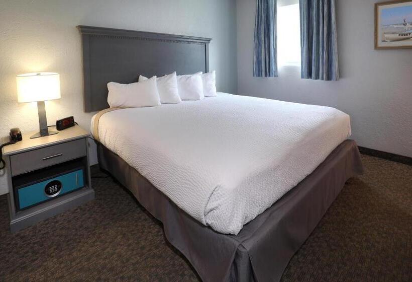 سوییت با چشم‌انداز استخر, Biscayne Family Resort