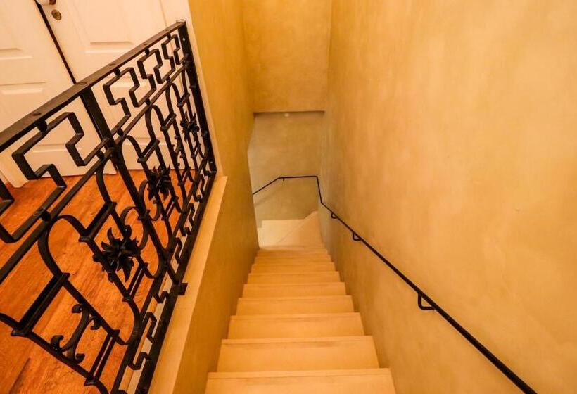 Quarto Dúplex, Villa Zawaia B&b