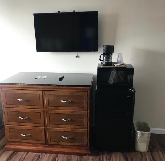 스탠다드 룸 킹사이즈 침대, California Inn And Suites Bakersfield