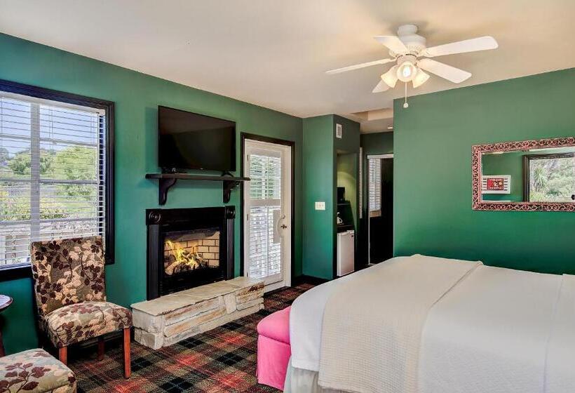 Дом 1 Спальня, Carmel River Inn