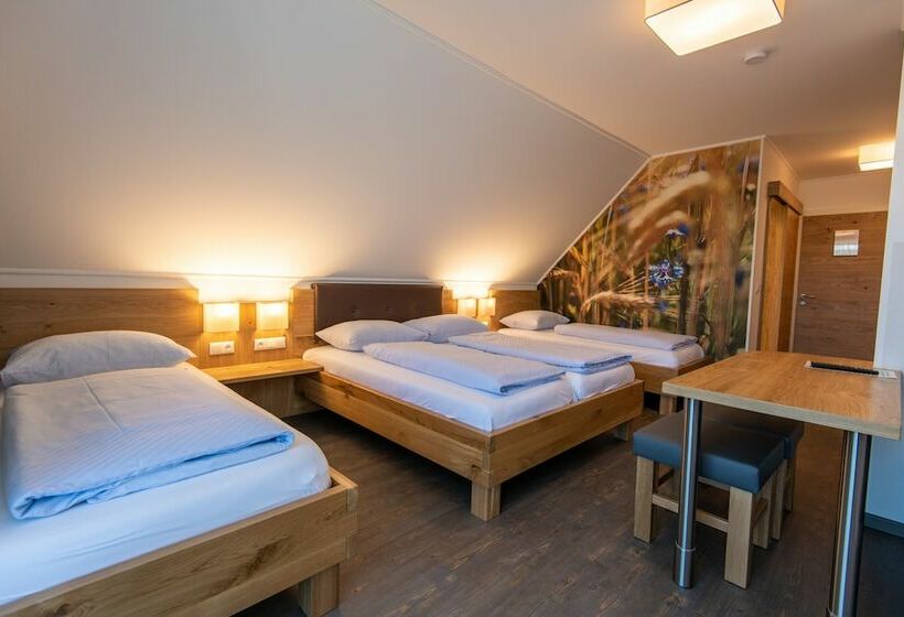 Семейный Номер, Genussgasthof Willenshofer