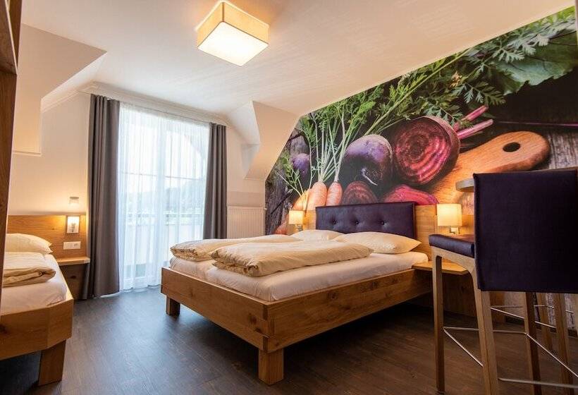 Трехместный Номер Стандарт с Балконом, Genussgasthof Willenshofer
