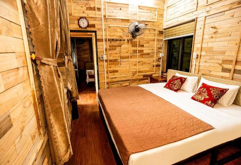 اتاق استاندارد, Lila Inn & Motorbike Tours Ha Giang