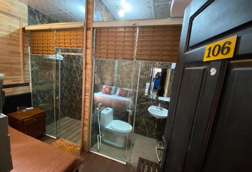 اتاق استاندارد, Lila Inn & Motorbike Tours Ha Giang