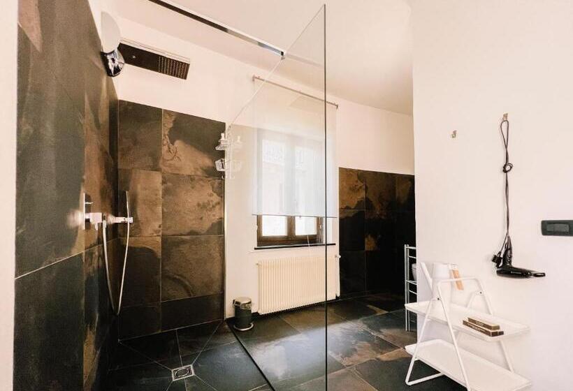バルコニー付きデラックスルーム, Crudis Luxury Rooms