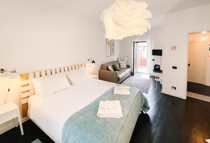 バルコニー付きデラックスルーム, Crudis Luxury Rooms