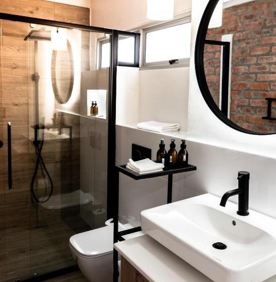 سوییت با چشم‌انداز باغ, The Windhoek Luxury Suites