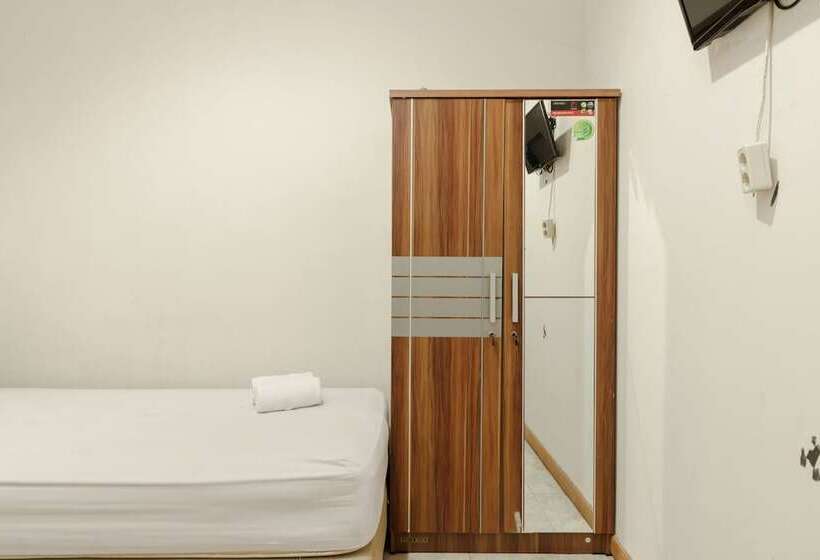Номер Стандарт, Reddoorz Syariah Near Baiturrahman Aceh