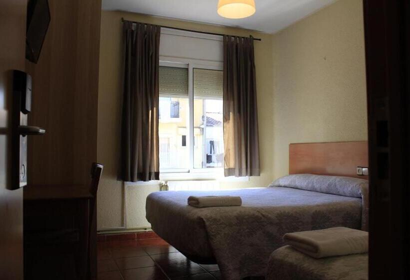 חדר סטנדרט, Hostal La Romànica