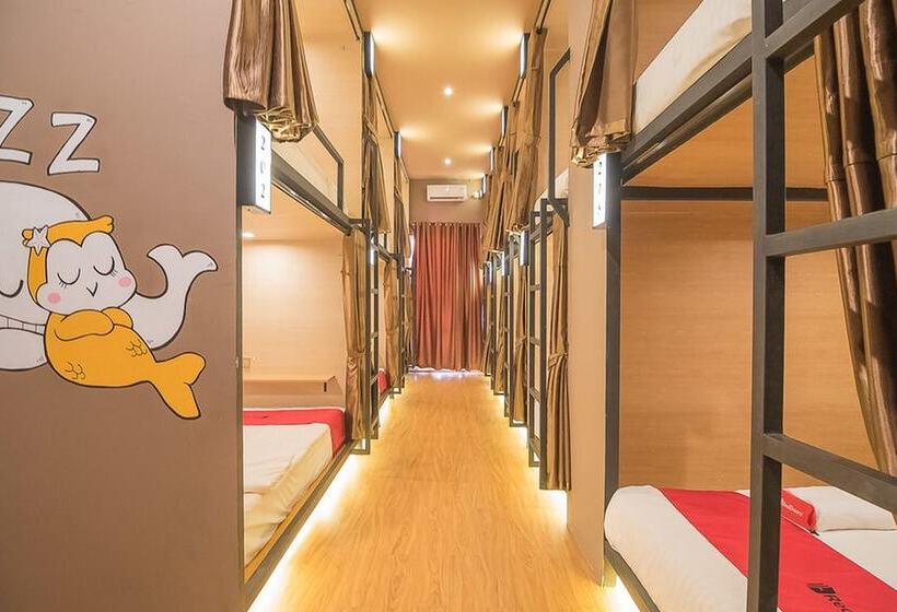 Кровать в Общей Комнате, Reddoorz Hostel @ Grand Pangandaran