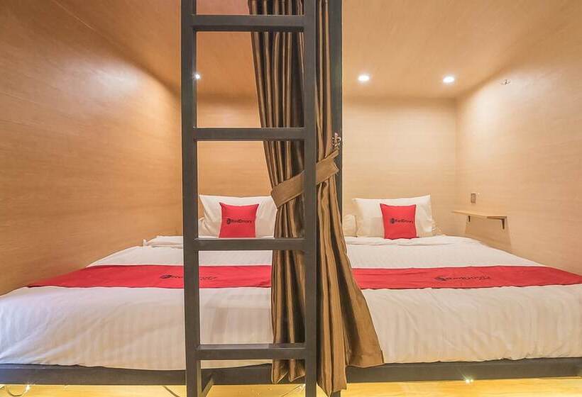 Кровать в Общей Комнате, Reddoorz Hostel @ Grand Pangandaran