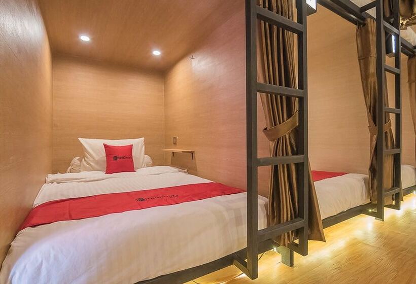 Кровать в Общей Комнате, Reddoorz Hostel @ Grand Pangandaran