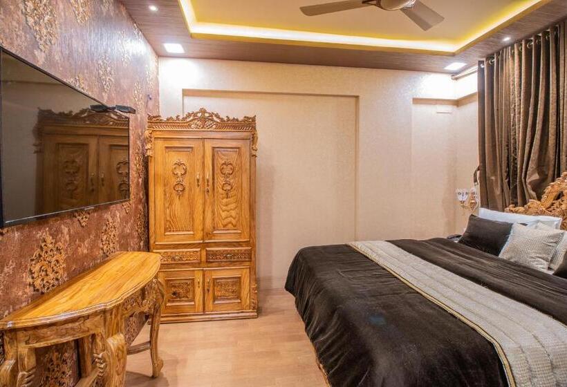 اتاق لوکس, Onn Shelter Inn