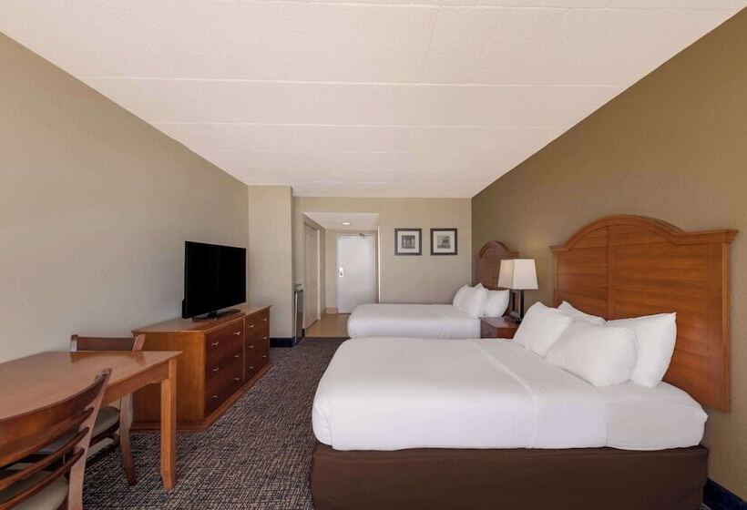 Номер Стандарт 2 Двуспальные Кровати, Comfort Inn South Oceanfront