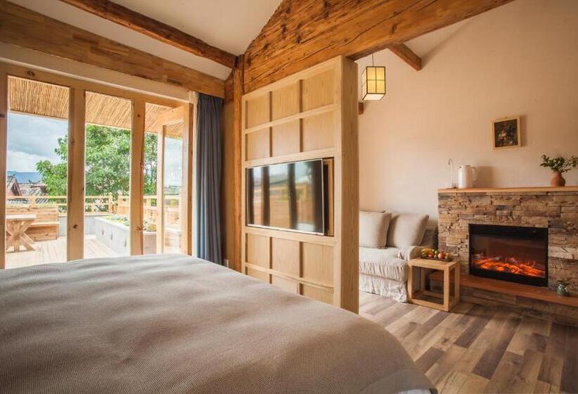 Номер Deluxe, Eden Court