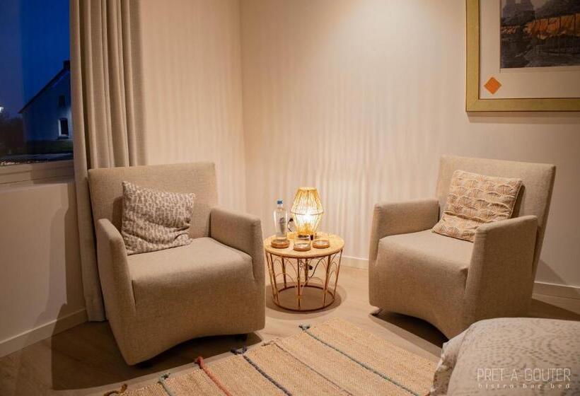 Студия Deluxe, Pret A Gouter Bistro Bar Bed
