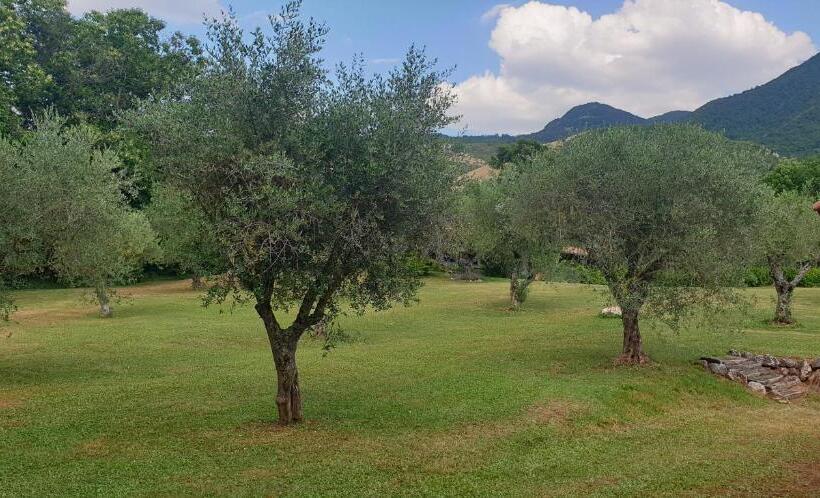 Семейный Номер, Agriturismo Il Castagneto
