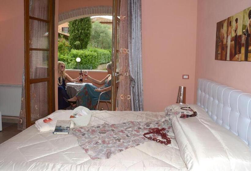Quarto Estandar, Casa Cardinali