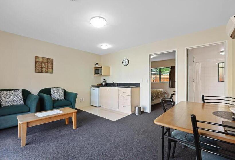 آپارتمان 1 خوابه, Denton Park Motel