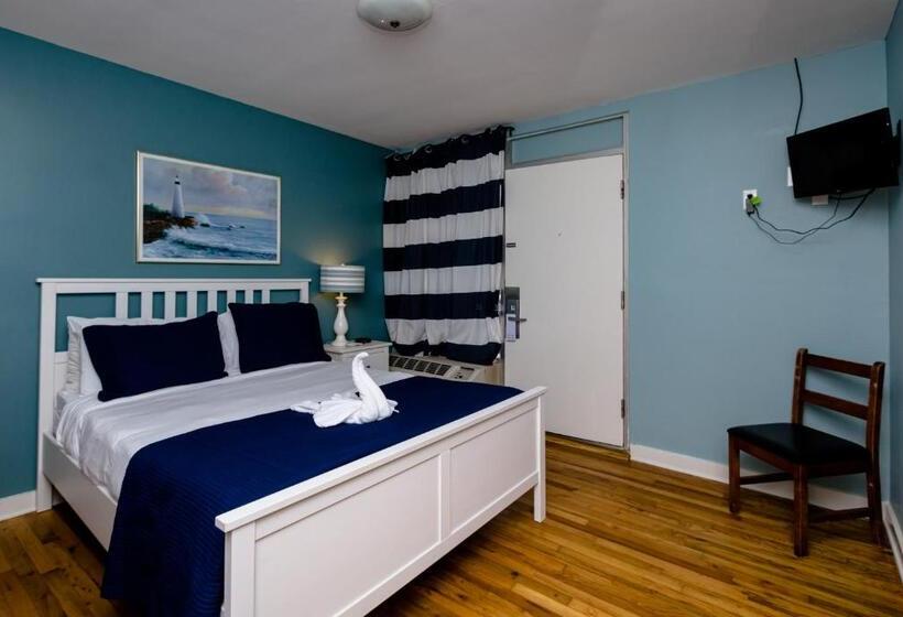 Номер Стандарт, Charlroy Motel