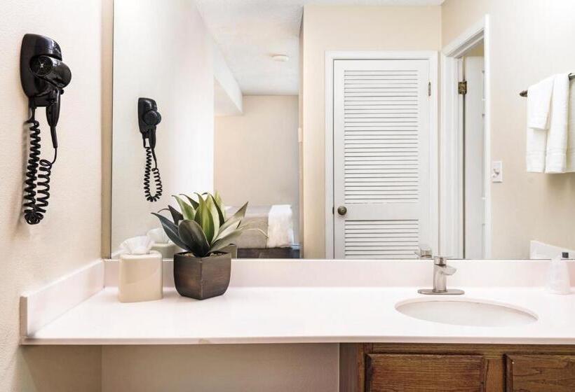 Deluxe-studio, Chase Suite  El Paso