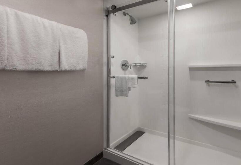Номер Стандарт Кровать Кинг Адаптированный для Инвалидов, Courtyard By Marriott Boulder Broomfield