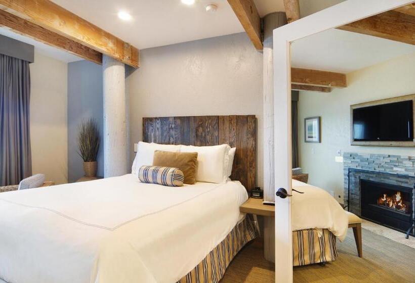 Номер Deluxe, Cypress Inn On Miramar Beach