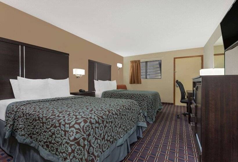 Номер Стандарт 2 Двуспальные Кровати, Days Inn By Wyndham Maumee/toledo