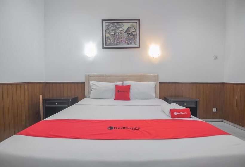 Номер Стандарт, Reddoorz @ Jalan R.e. Martadinata Sukabumi