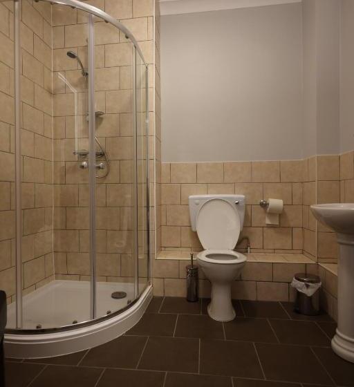 חדר סטנדרט, Michelangelos   Rooms, Restaurant & Bar