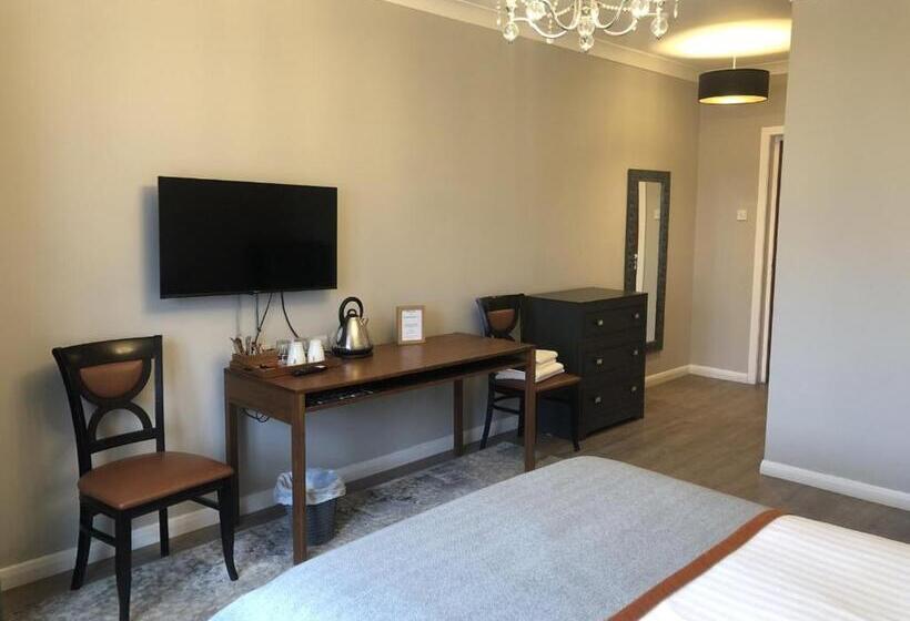 חדר סטנדרט עם מיטת קינג, Michelangelos   Rooms, Restaurant & Bar