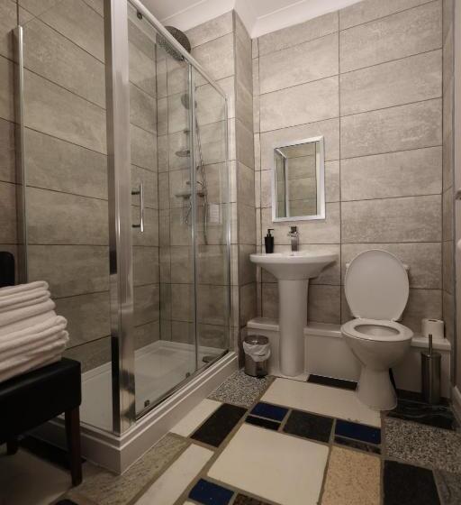 חדר משפחתי, Michelangelos   Rooms, Restaurant & Bar