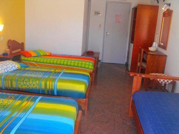 اتاق استاندارد چهار تخته, Golden Star Rooms