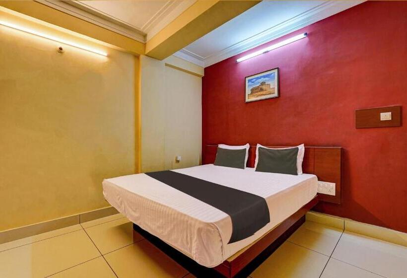 三人经典房间, Spot On 700758  Kvc Holiday Inn