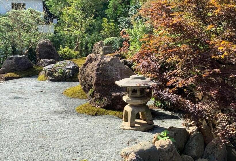 Четырехместный Номер Стандарт, Onsen & Garden Asante Inn