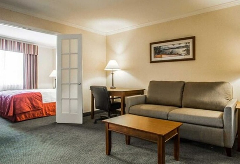 ２ベッドスイートルーム, Clarion Inn & Suites At The Outlets Of Lake George