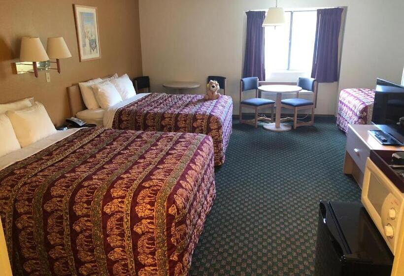 Трехместный Номер Deluxe, Kings Inn Cody