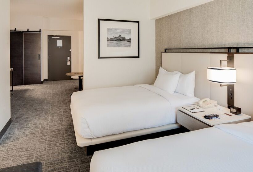주니어 스위트, Doubletree By Hilton Hotel & Suites Jersey City