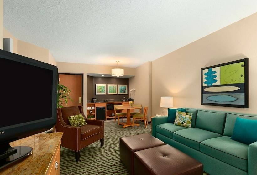 Люкс Адаптированный для Инвалидов, Doubletree Suites By Hilton Orlando   Disney Springs® Area