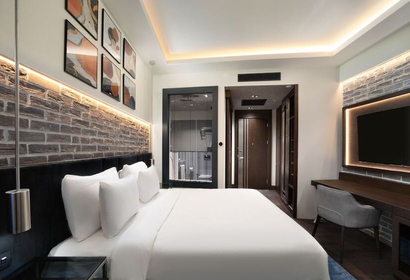 Superior Room, Decamondo Galata, A Tribute Portfolio